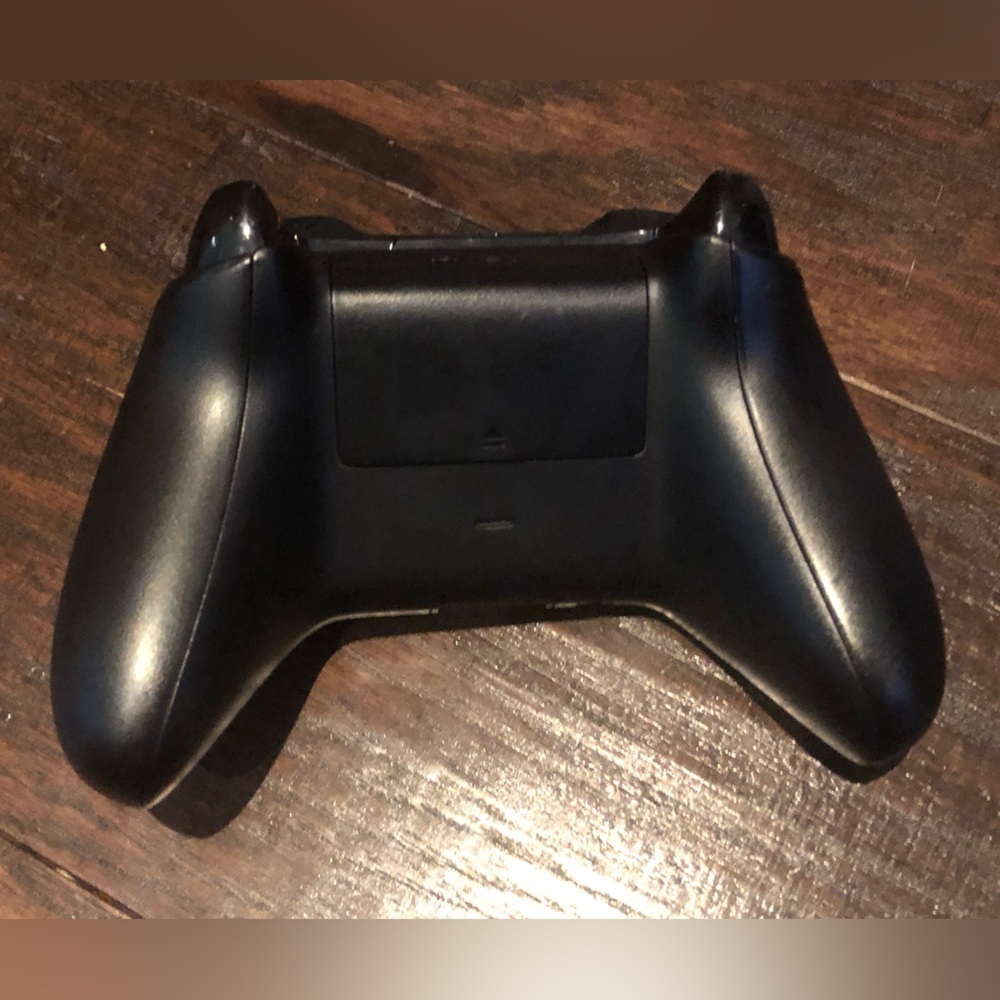 Xbox one Wireless Controller - Black - Picture 3 of 4